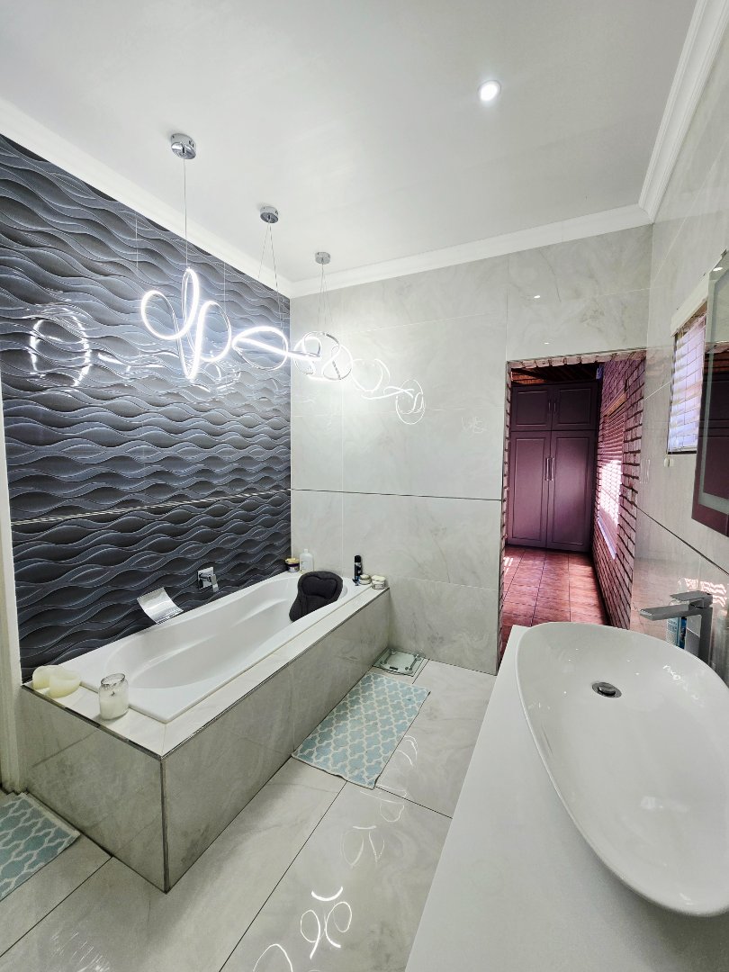 2 Bedroom Property for Sale in Orkney North West